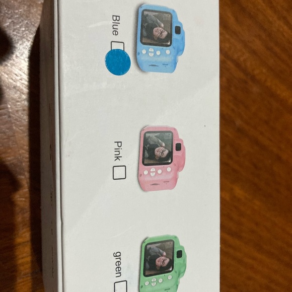 Small digital camera - Picture 2 of 7